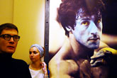„Rambo“-Kunst: Stallone eröffnet Kunstausstellung in Russland